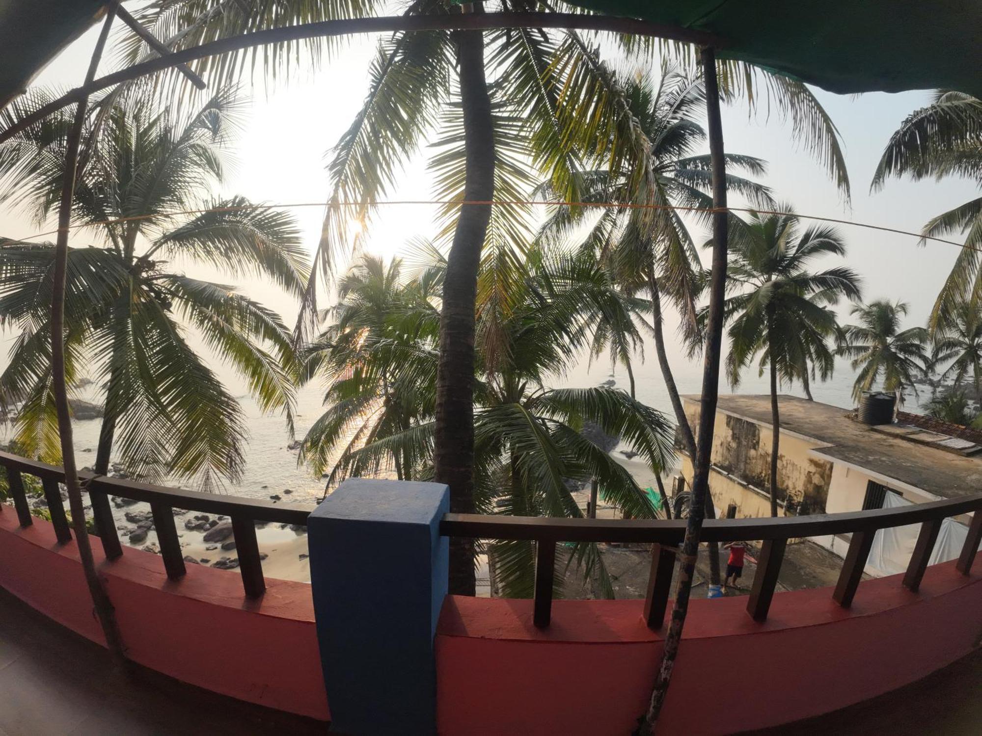 Om Ganesh Guest House Cliffside Arambol Zewnętrze zdjęcie