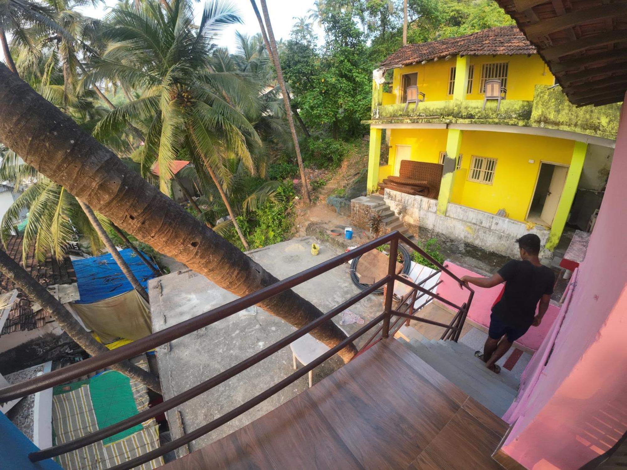 Om Ganesh Guest House Cliffside Arambol Zewnętrze zdjęcie
