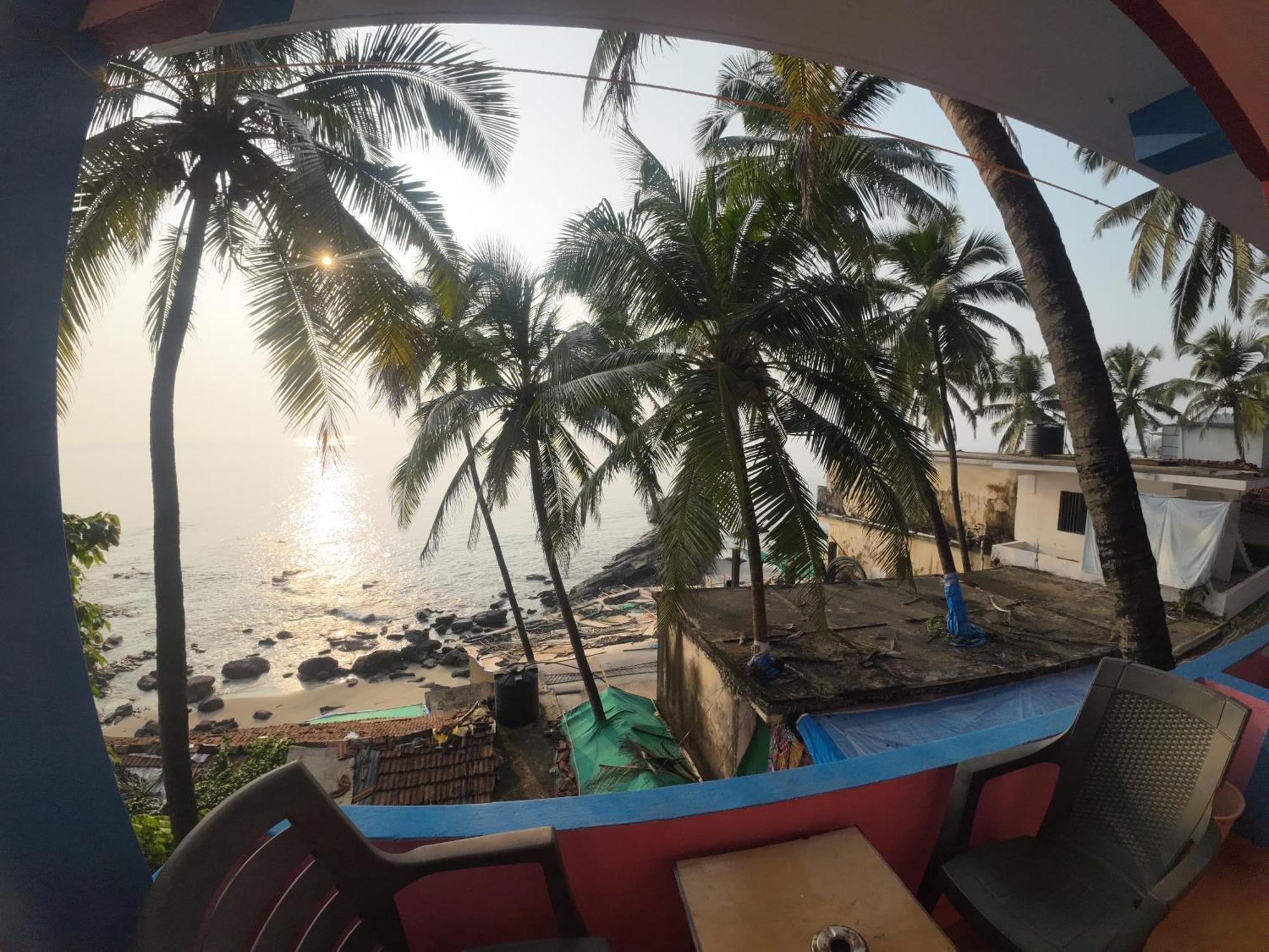 Om Ganesh Guest House Cliffside Arambol Zewnętrze zdjęcie