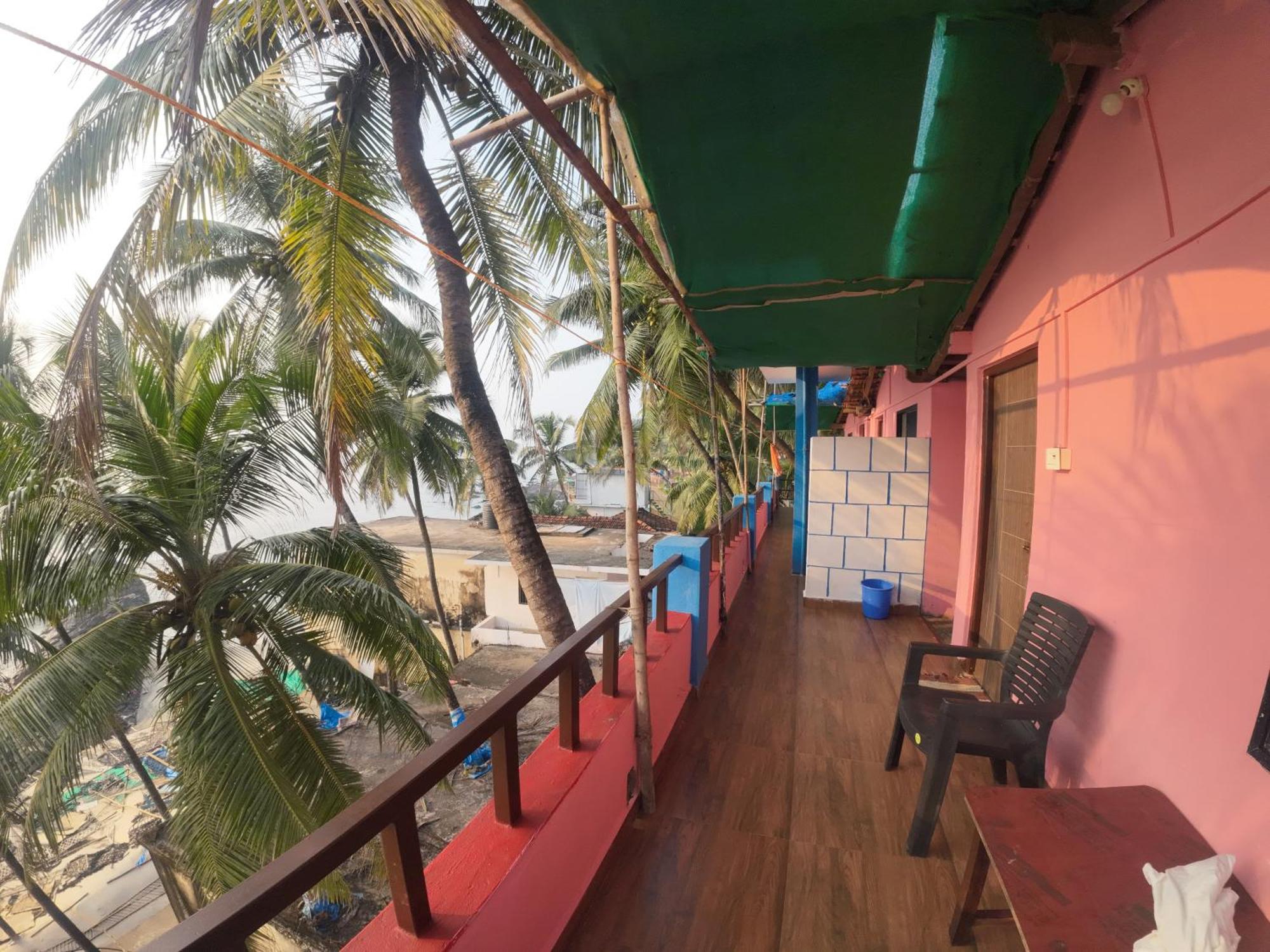 Om Ganesh Guest House Cliffside Arambol Zewnętrze zdjęcie