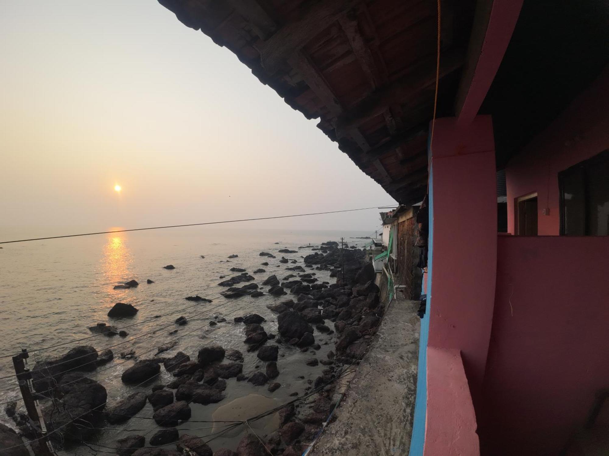 Om Ganesh Guest House Cliffside Arambol Zewnętrze zdjęcie