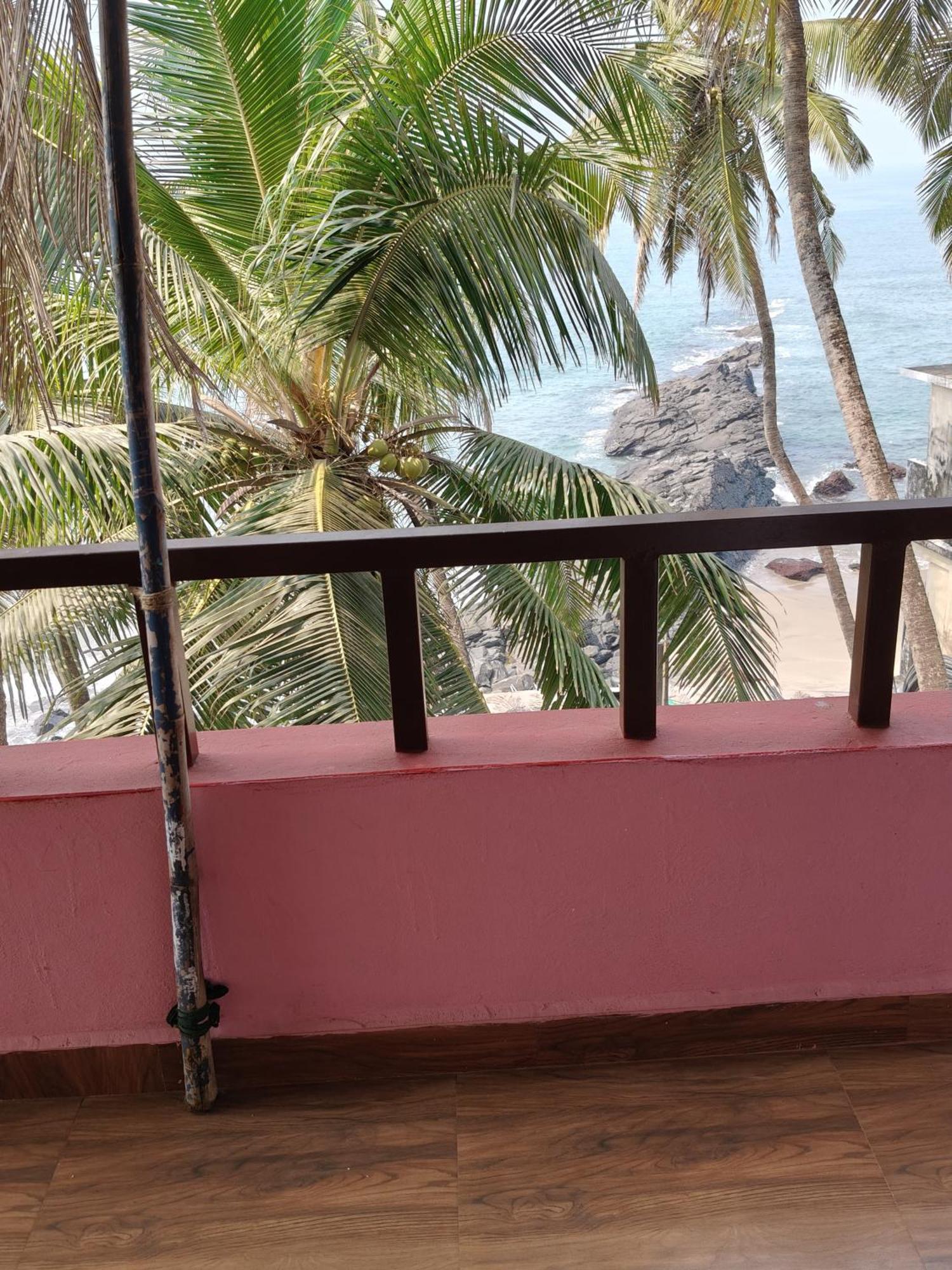 Om Ganesh Guest House Cliffside Arambol Zewnętrze zdjęcie
